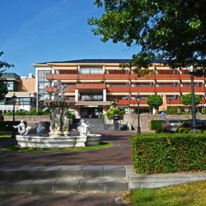 Fletcher Familiehotel De Hunzebergen